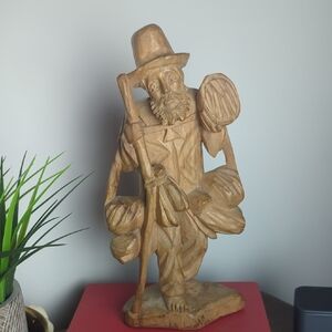 Wooden Pilgrim Figure Vintage Folk Art Traveler Heritage Cottage Sculpture